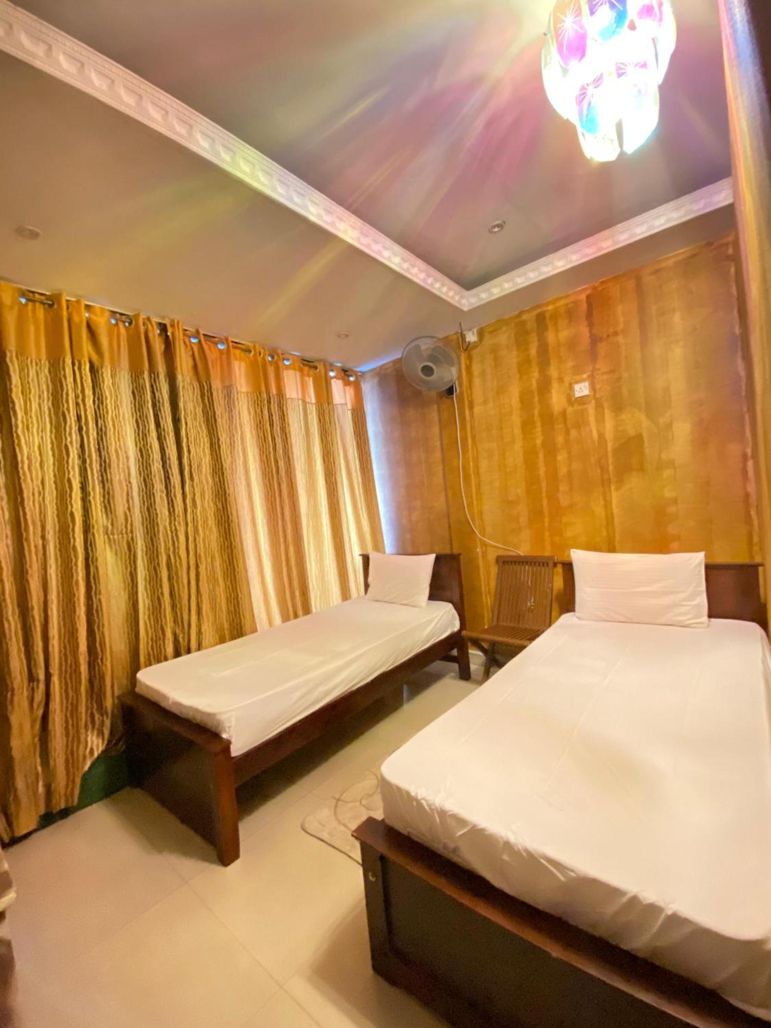 Airport City Hotel 카투나야크 외부 사진