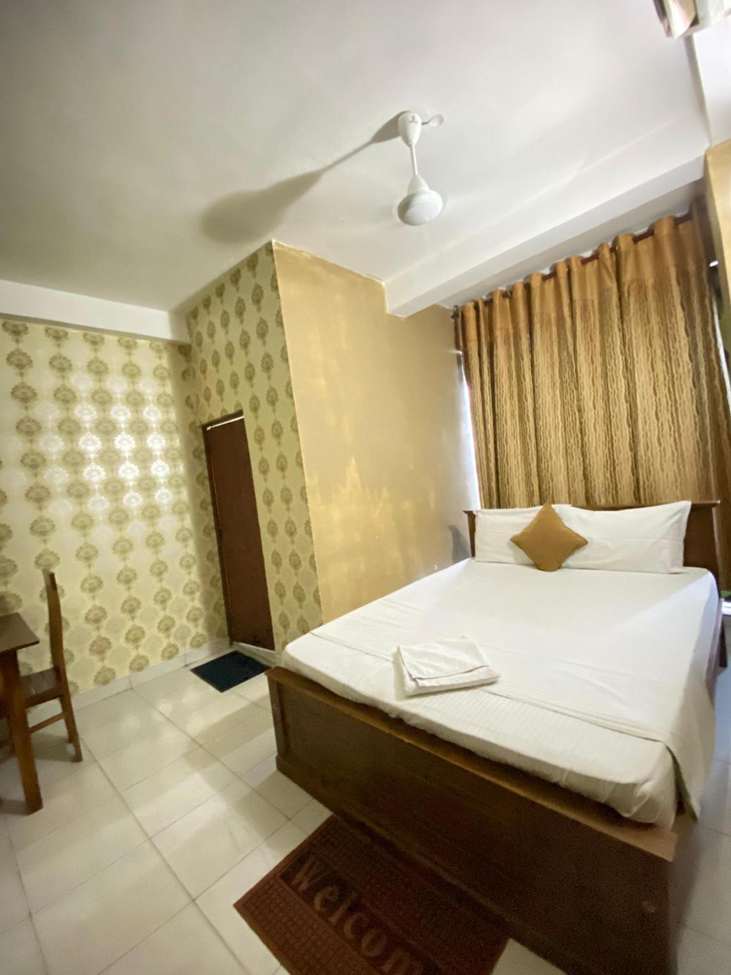 Airport City Hotel 카투나야크 외부 사진